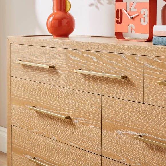 Carousel navigation image position 4 of 8