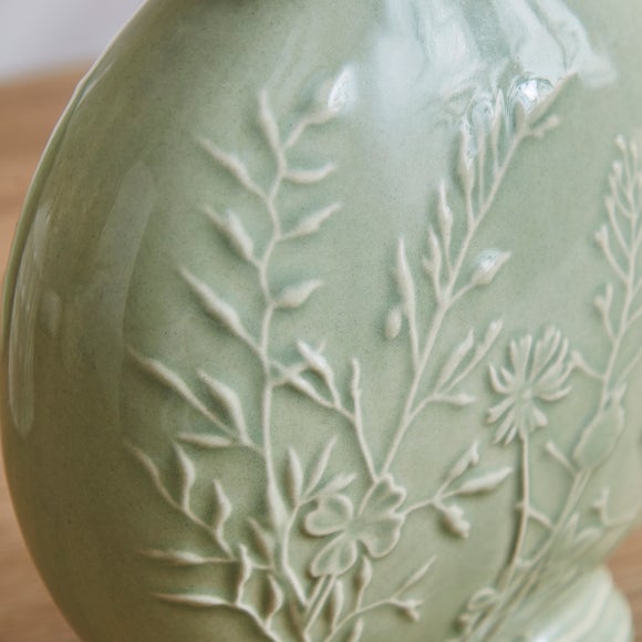 Carousel navigation image position 2 of 3