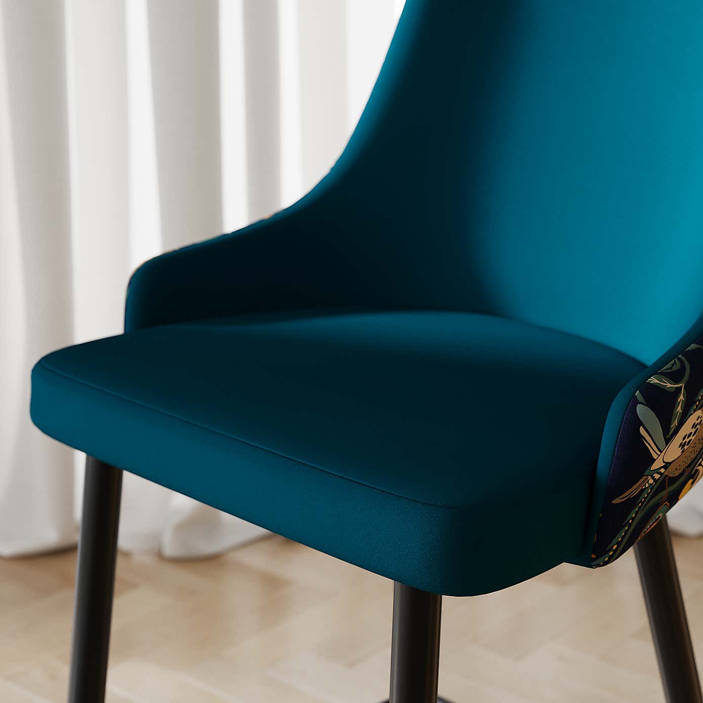 Carousel zoom image position 4 of 8