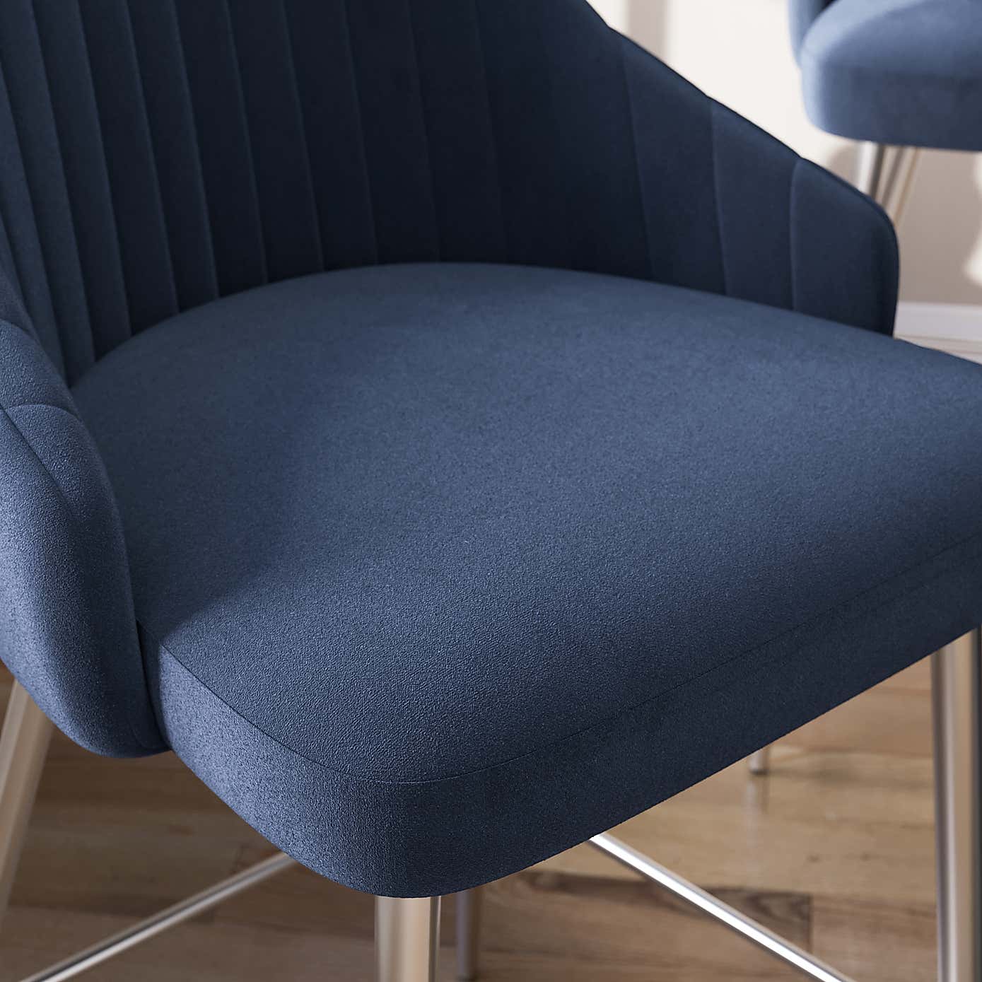 Carousel zoom image position 4 of 8