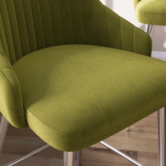 Carousel navigation image position 4 of 8