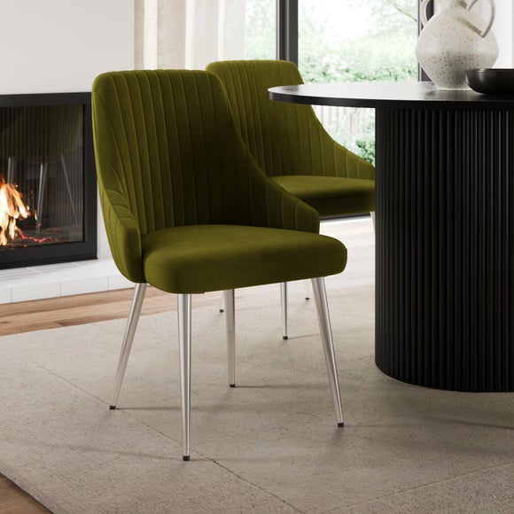 Carousel navigation image position 1 of 8