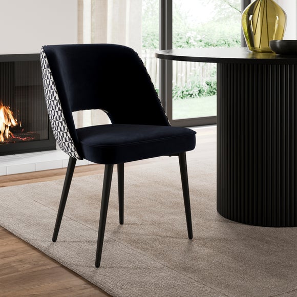 Carousel navigation image position 2 of 8