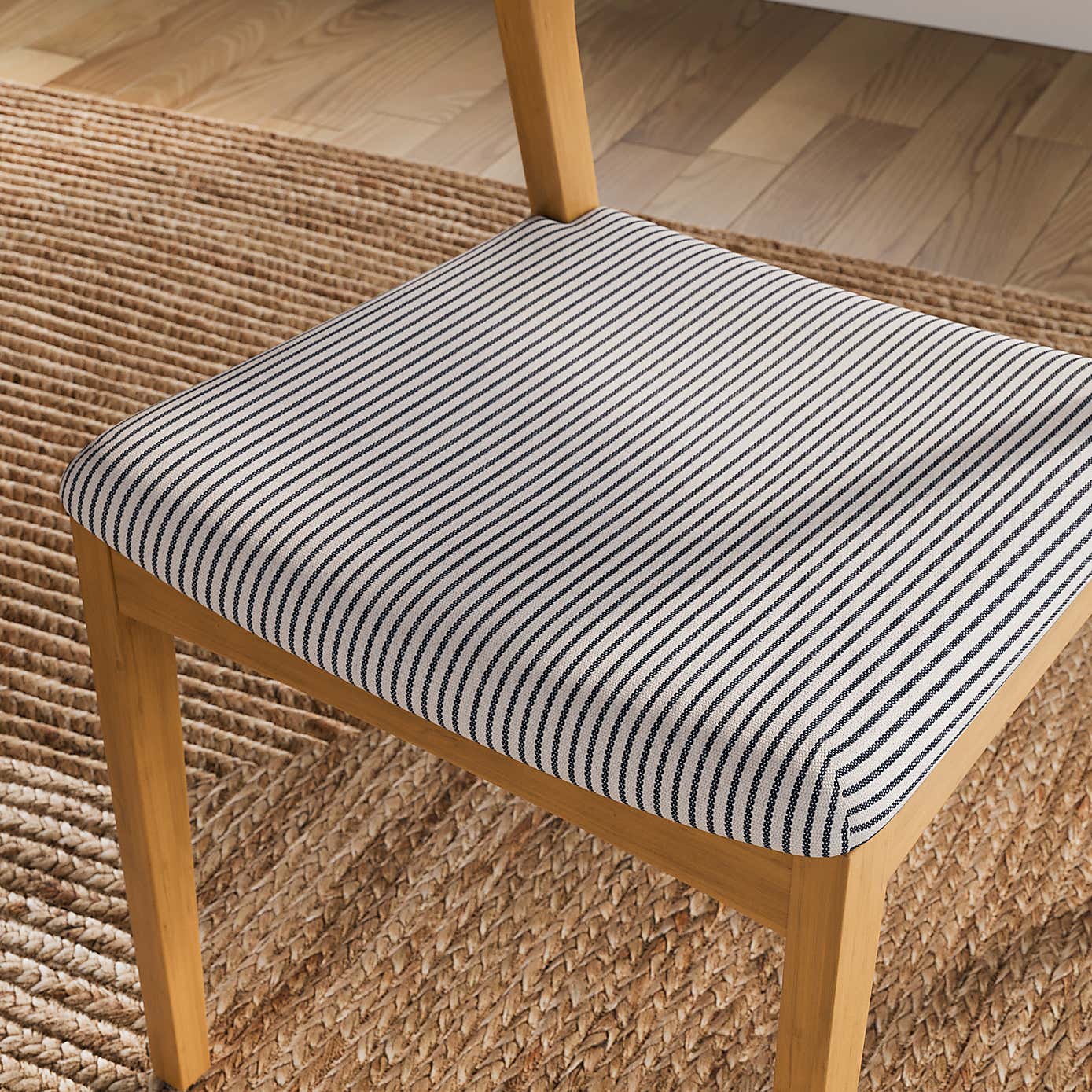 Carousel zoom image position 3 of 9