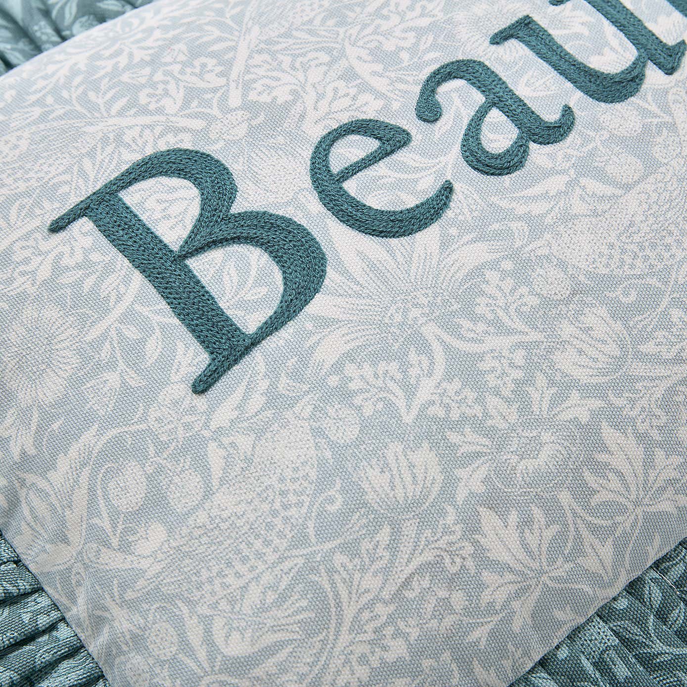 Carousel zoom image position 2 of 7