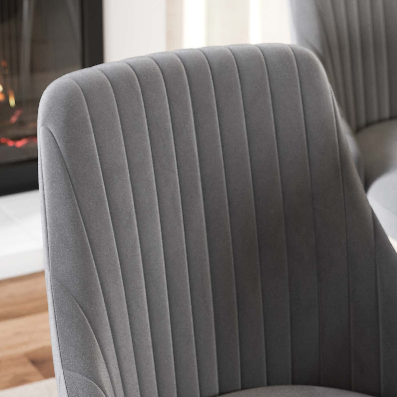 Carousel zoom image position 3 of 8