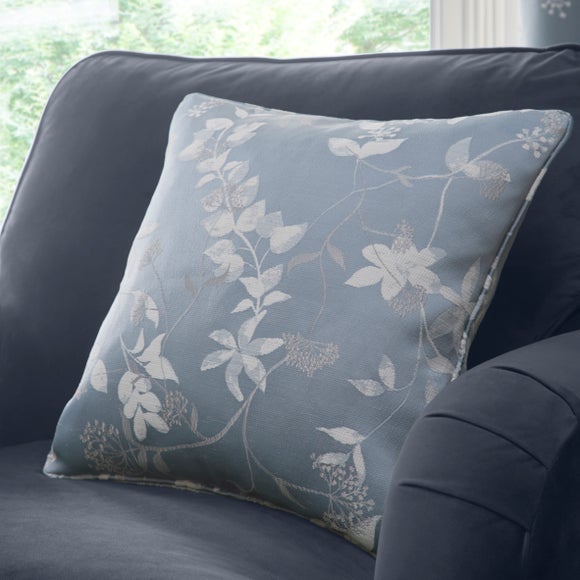 Carousel navigation image position 5 of 7