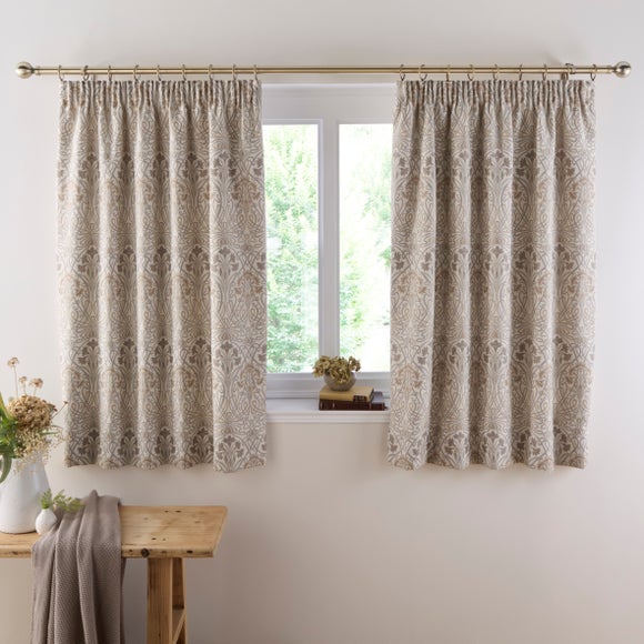 Carousel navigation image position 5 of 8