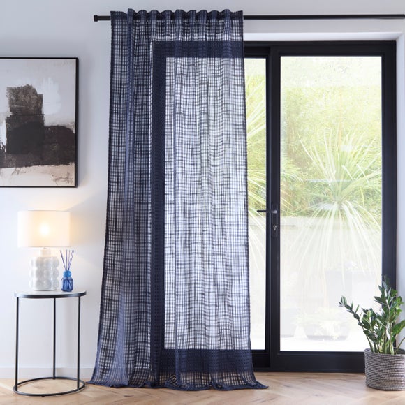 Carousel navigation image position 2 of 3