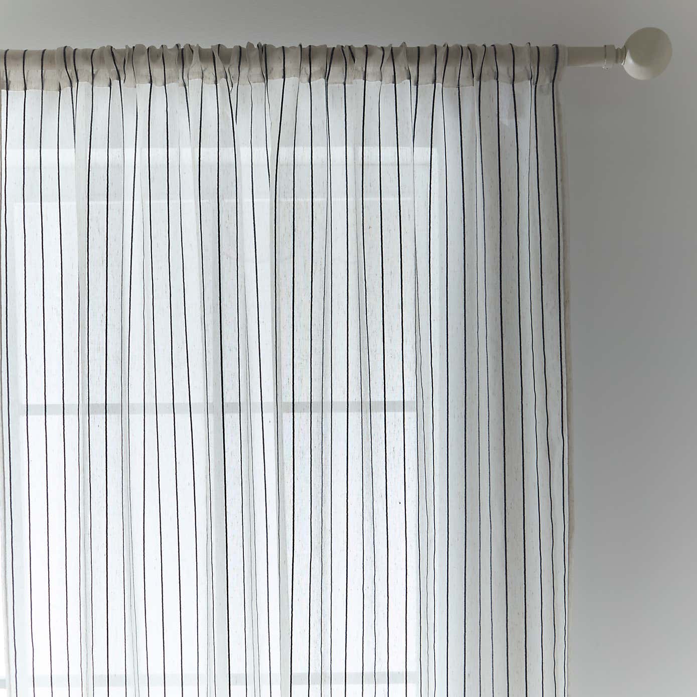 Carousel zoom image position 1 of 3