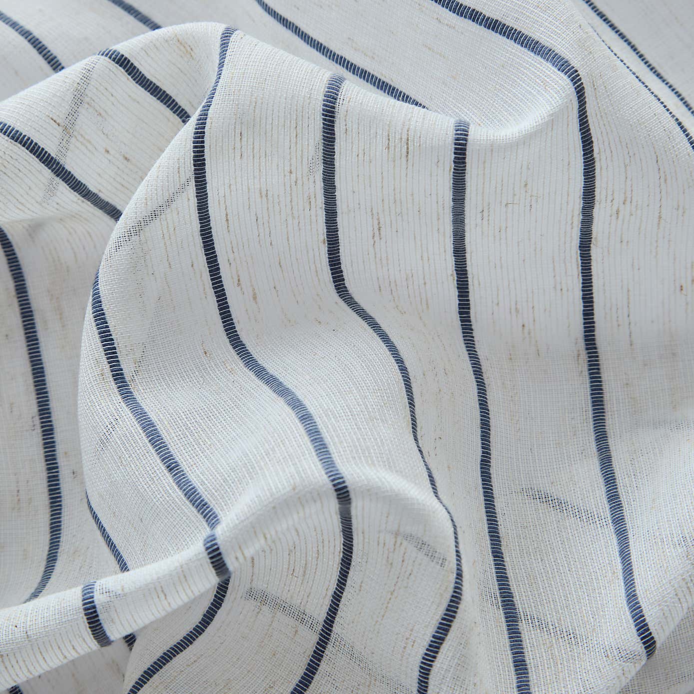 Carousel zoom image position 3 of 3