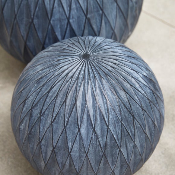 Carousel navigation image position 2 of 2