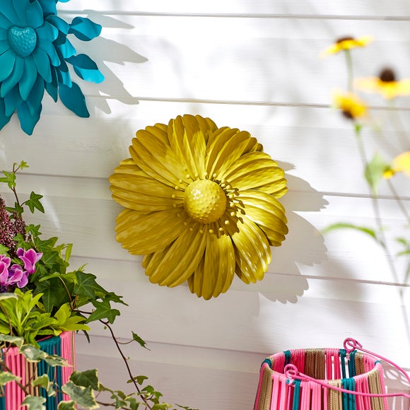 Sophie Robinson Daisy Outdoor Wall Art