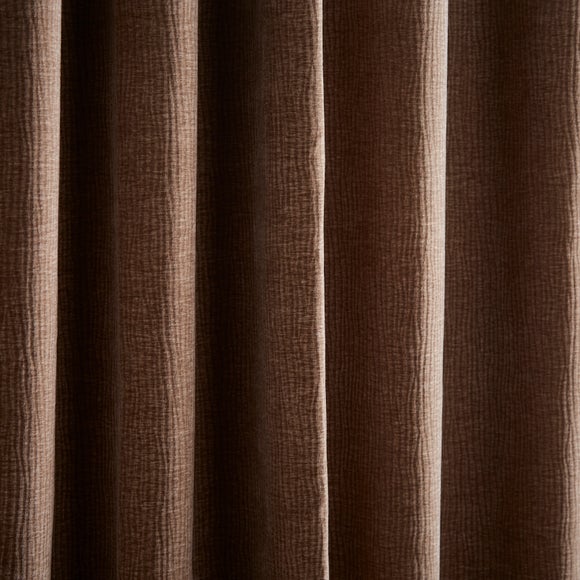 Carousel navigation image position 3 of 6