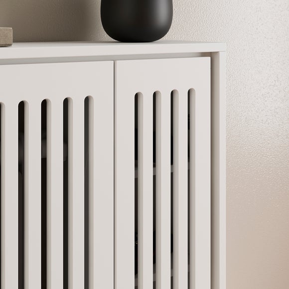 Carousel navigation image position 4 of 8