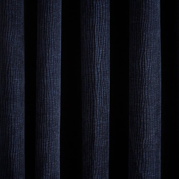 Carousel navigation image position 3 of 6