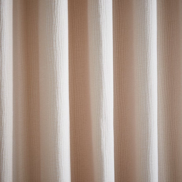 Carousel navigation image position 3 of 6