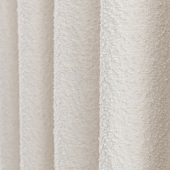 Carousel navigation image position 3 of 8