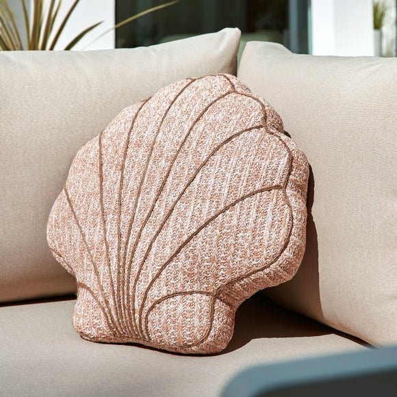 Shell Shaped Outdoor Filled Cushion