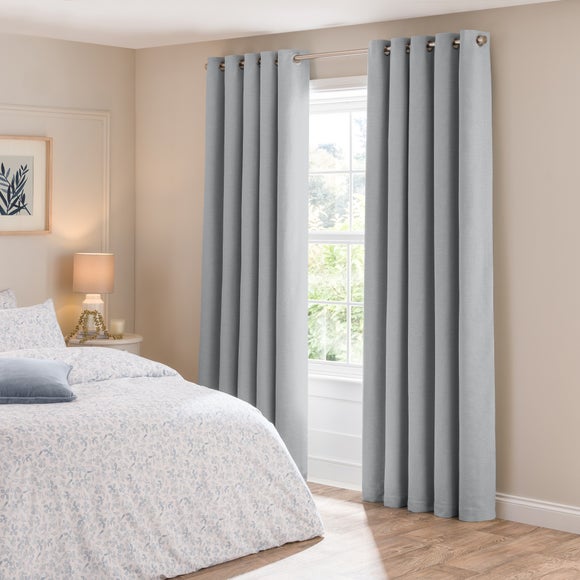 Carousel navigation image position 2 of 7