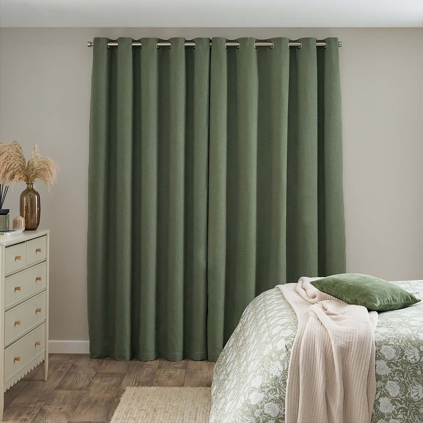 Carousel zoom image position 4 of 6