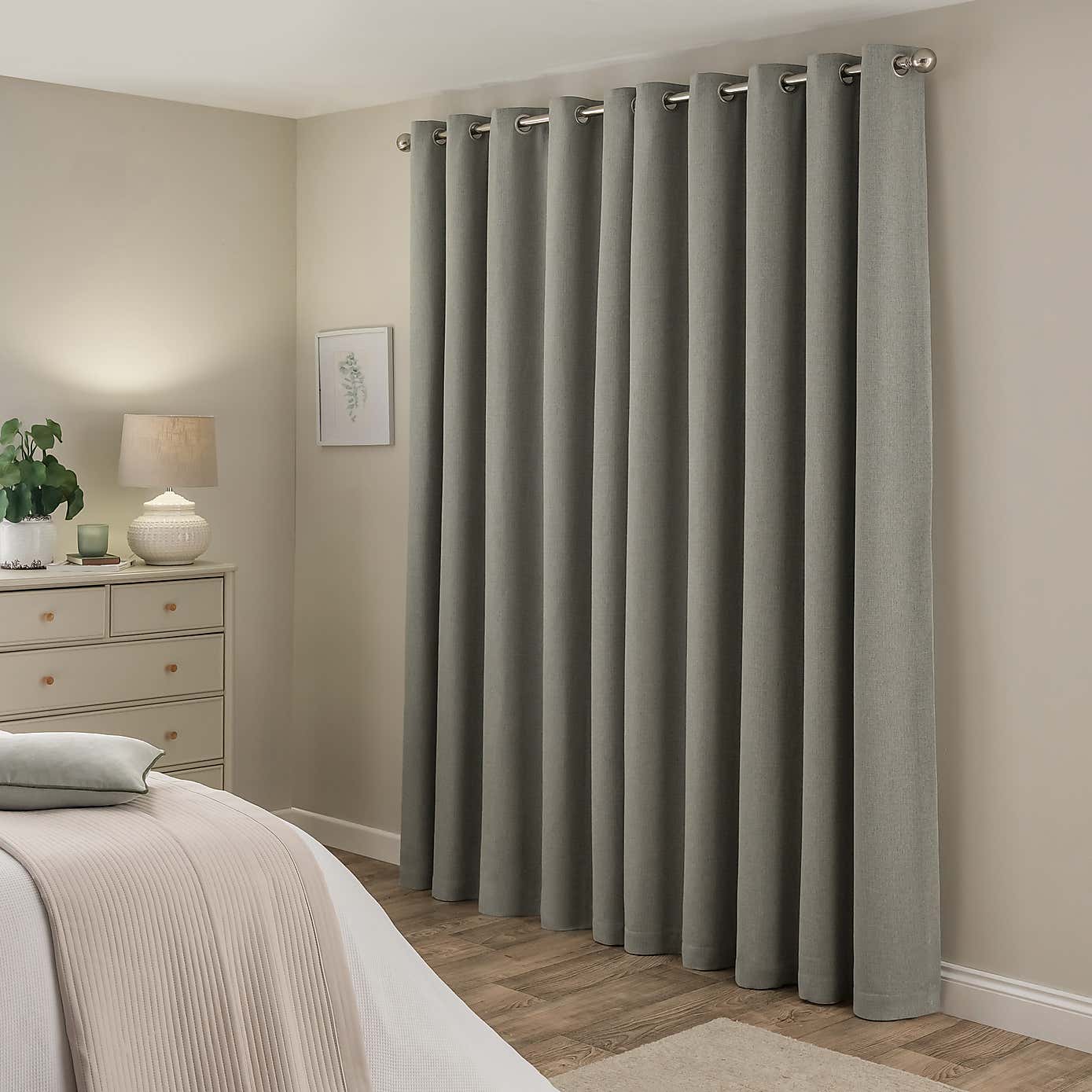 Carousel zoom image position 4 of 6