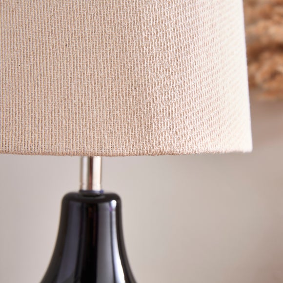 Carousel navigation image position 3 of 6