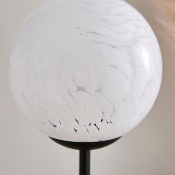 Carousel navigation image position 3 of 6