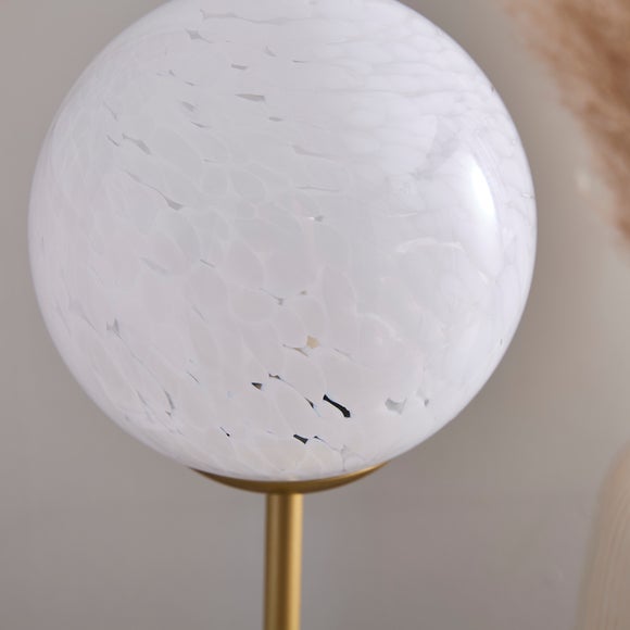 Carousel navigation image position 3 of 6