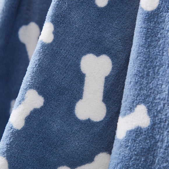 Carousel navigation image position 2 of 3