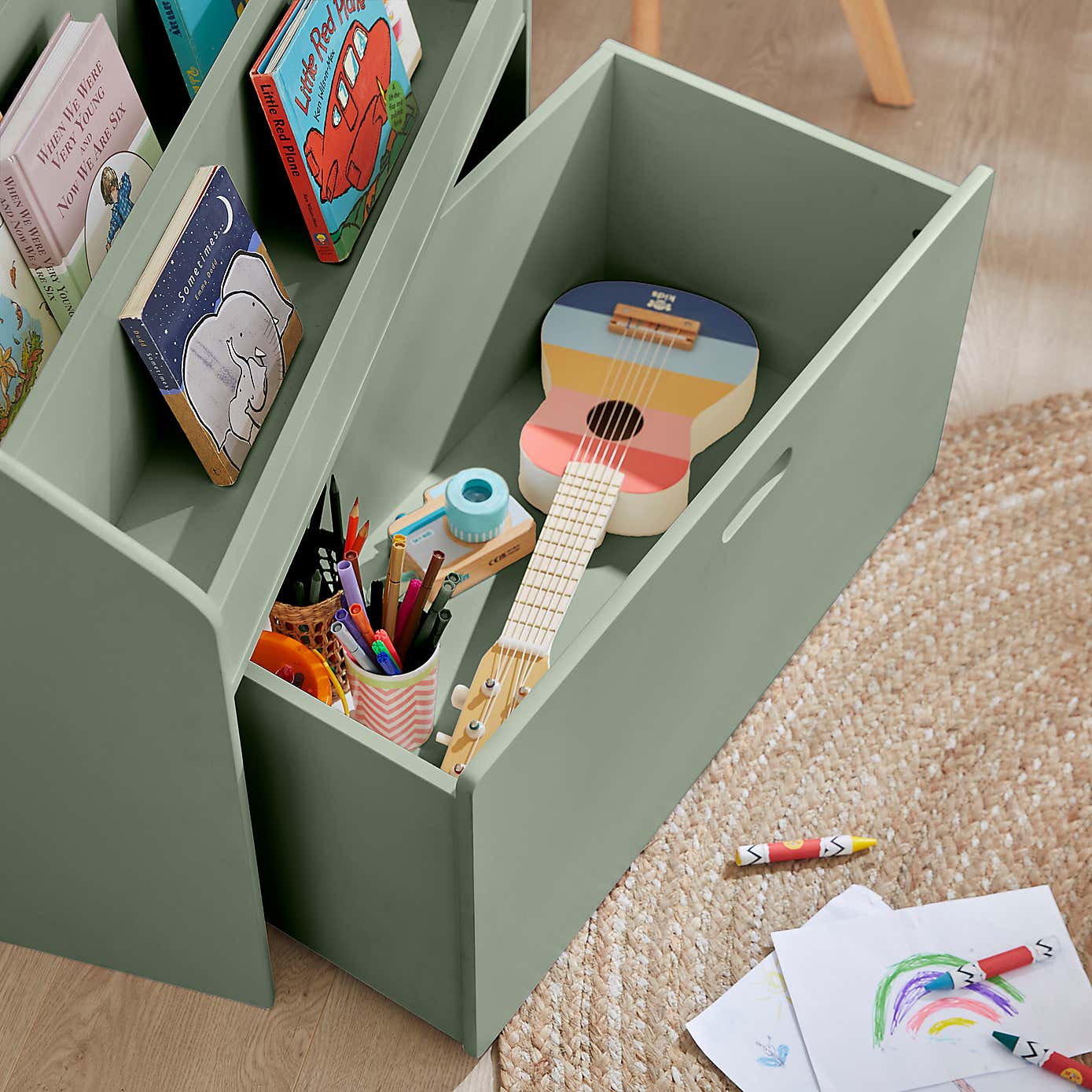 Carousel zoom image position 2 of 3