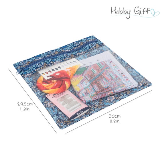 Carousel navigation image position 3 of 4