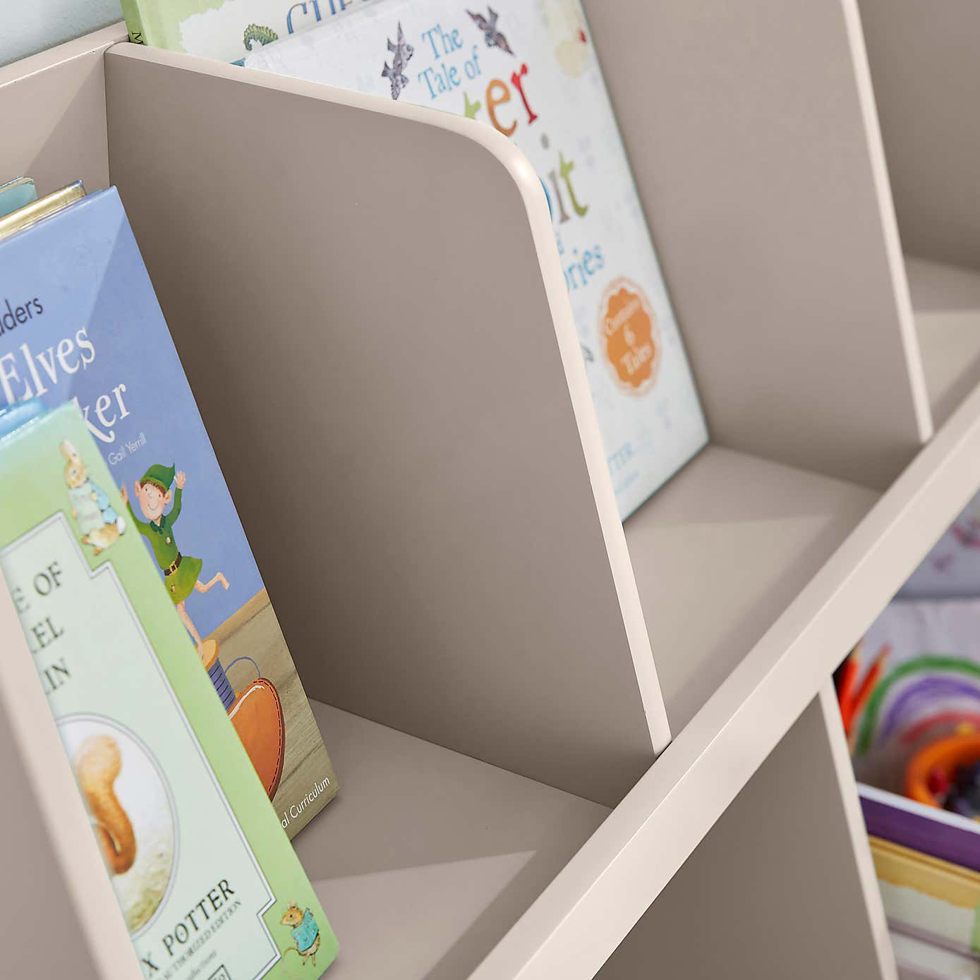 Carousel zoom image position 2 of 3