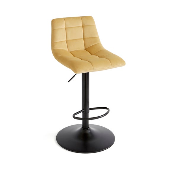 Carousel navigation image position 3 of 7