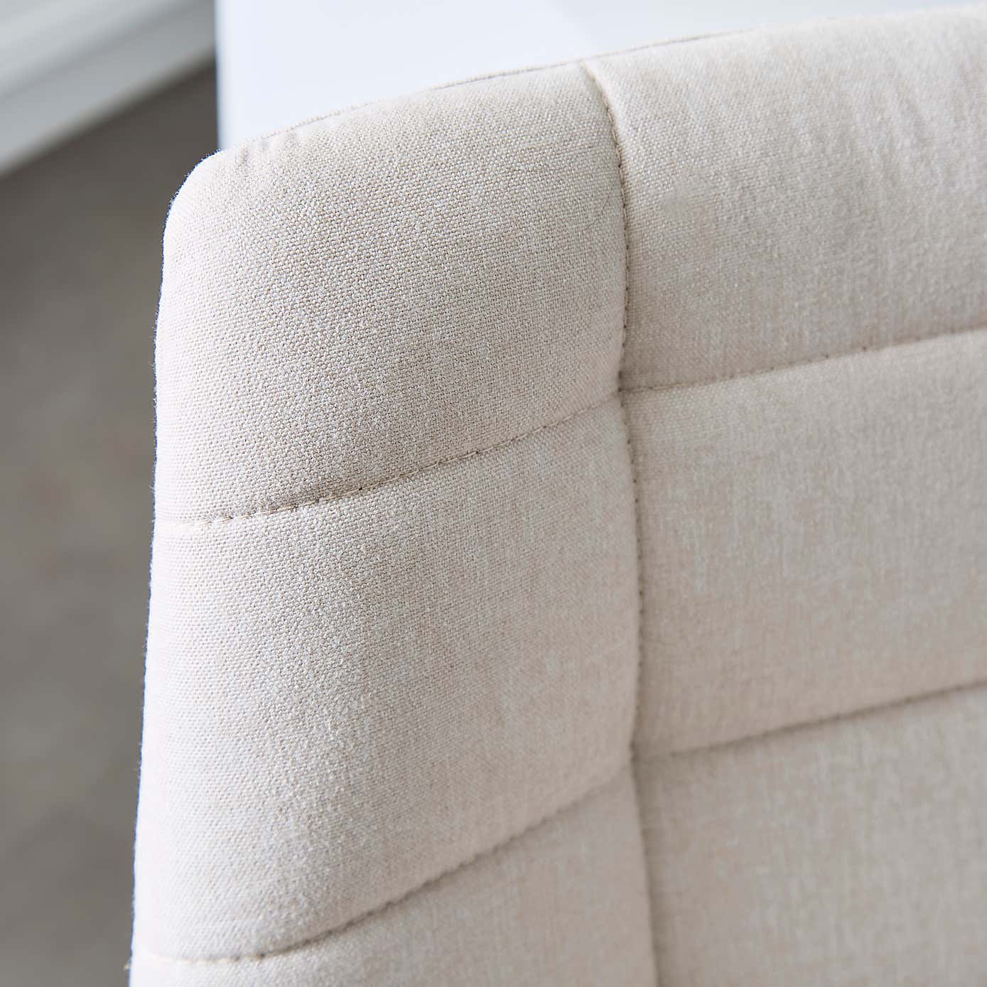 Carousel zoom image position 4 of 7