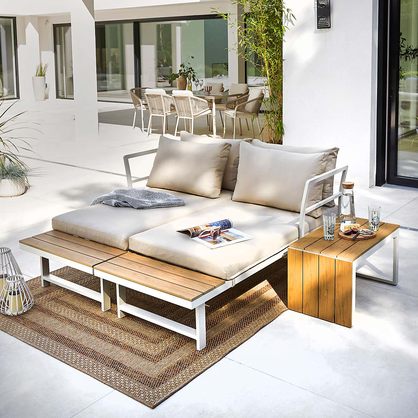 Carousel zoom image position 4 of 10