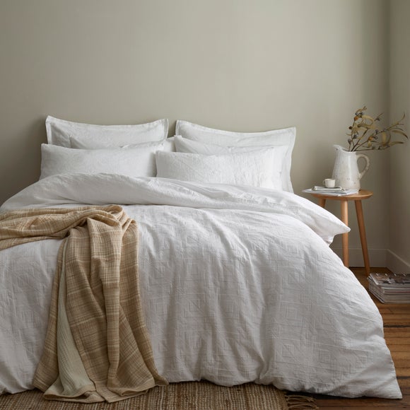 Carousel navigation image position 4 of 5