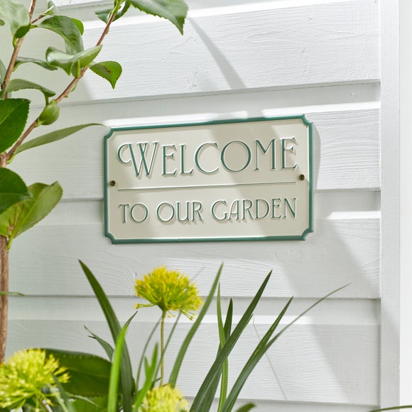 Garden Welcome Sign
