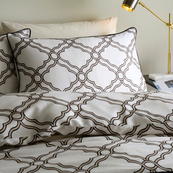 Carousel navigation image position 2 of 5