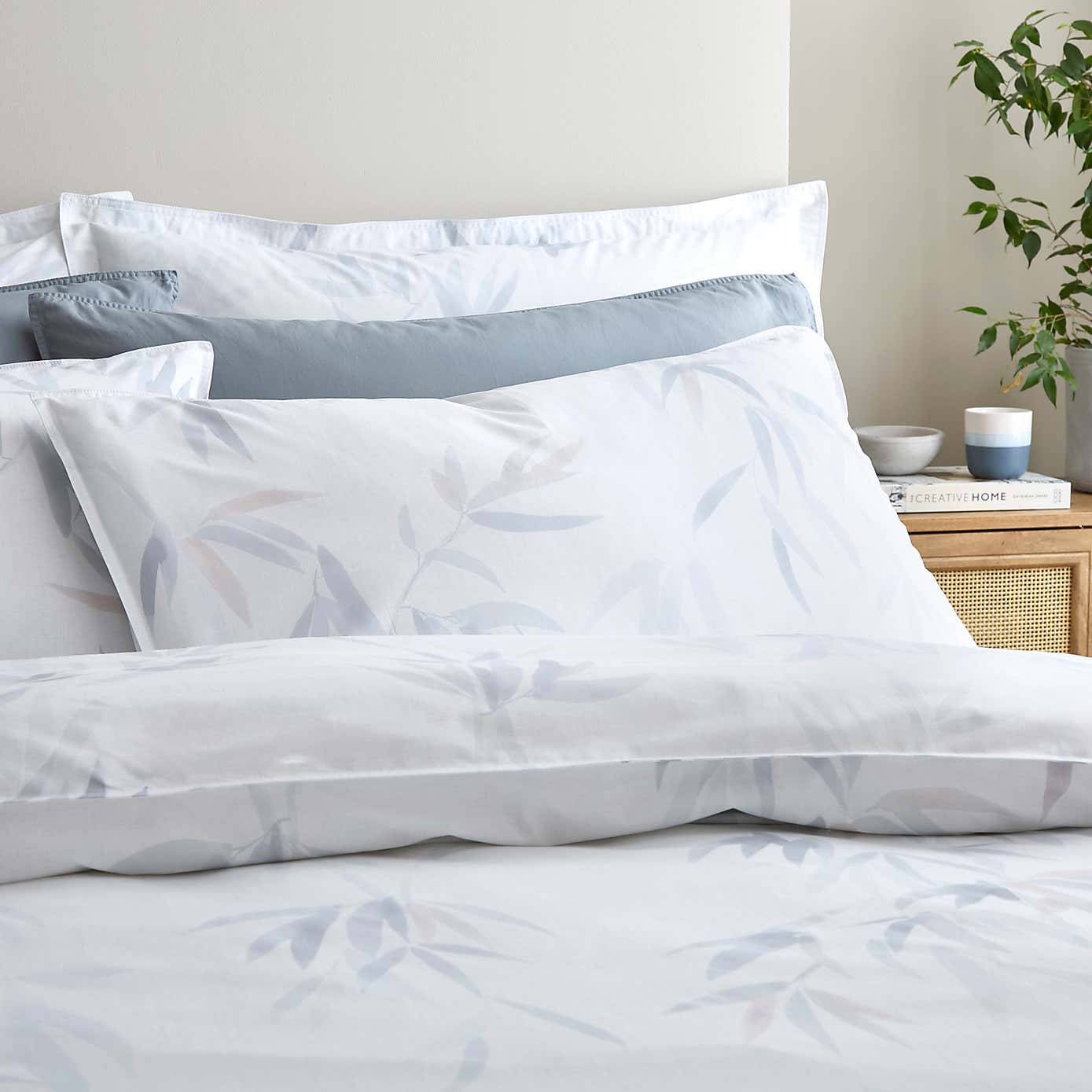 Carousel zoom image position 2 of 8