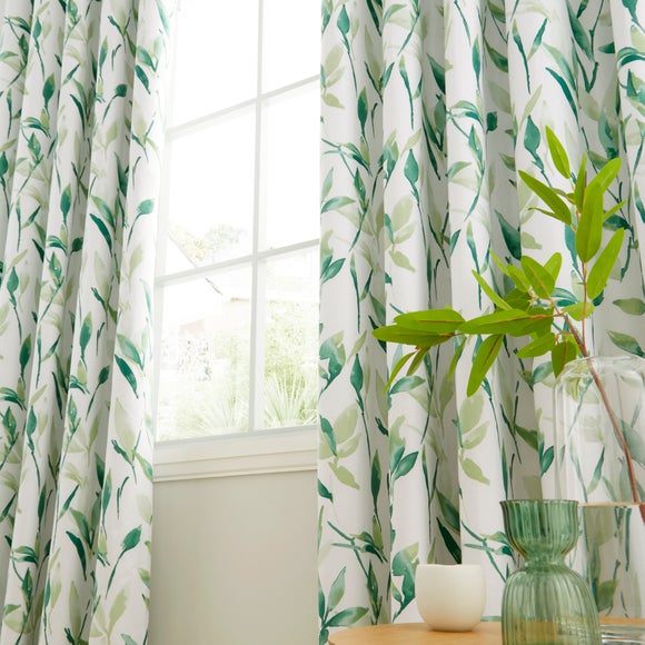 Carousel navigation image position 3 of 4