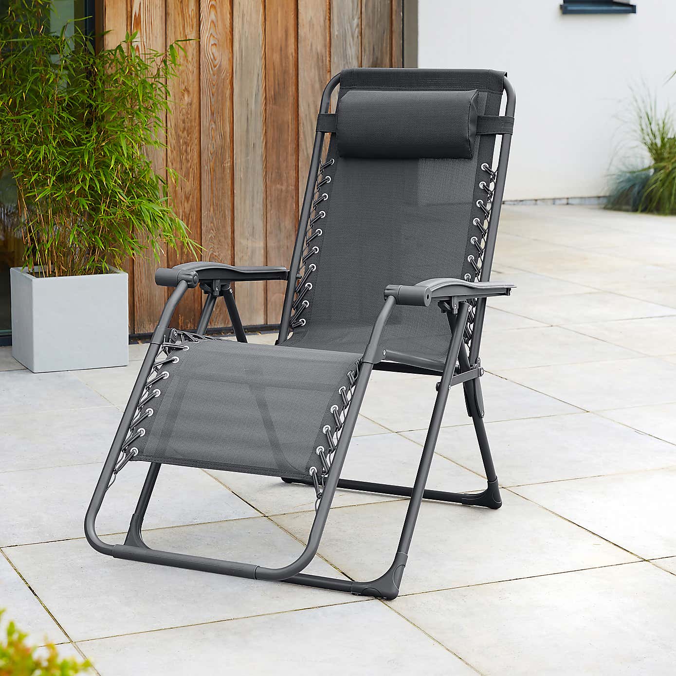 Carousel zoom image position 3 of 5