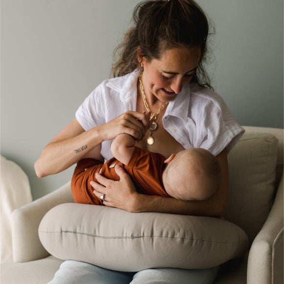 Snuggle Me Feeding Pillow