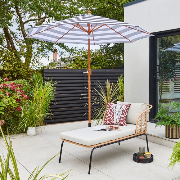 2.7M Tilt and Crank Parasol with Wooden Effect Pole