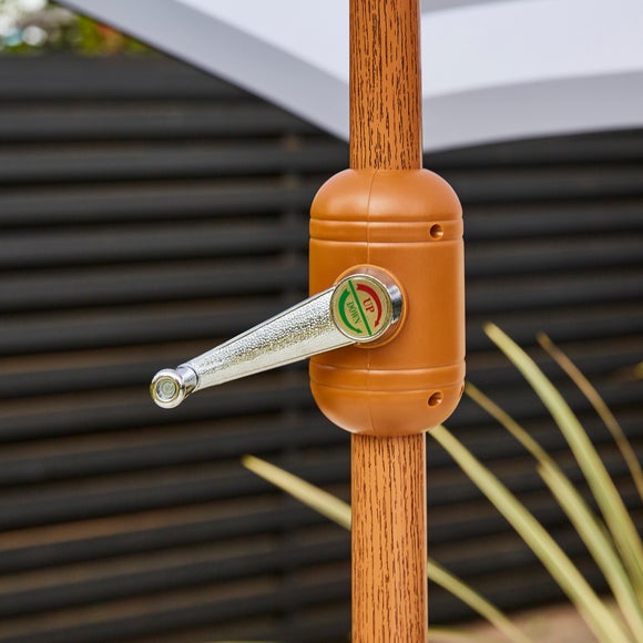 Carousel navigation image position 3 of 5