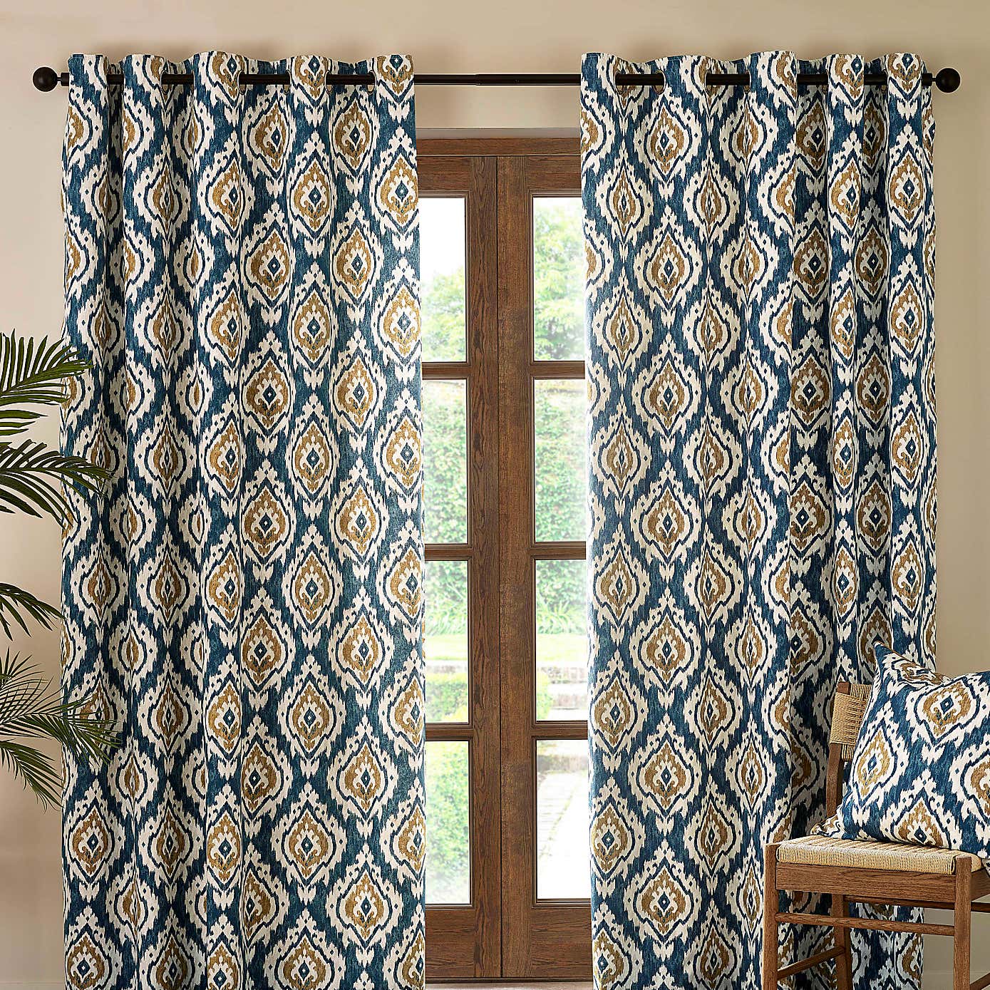 Carousel zoom image position 2 of 5