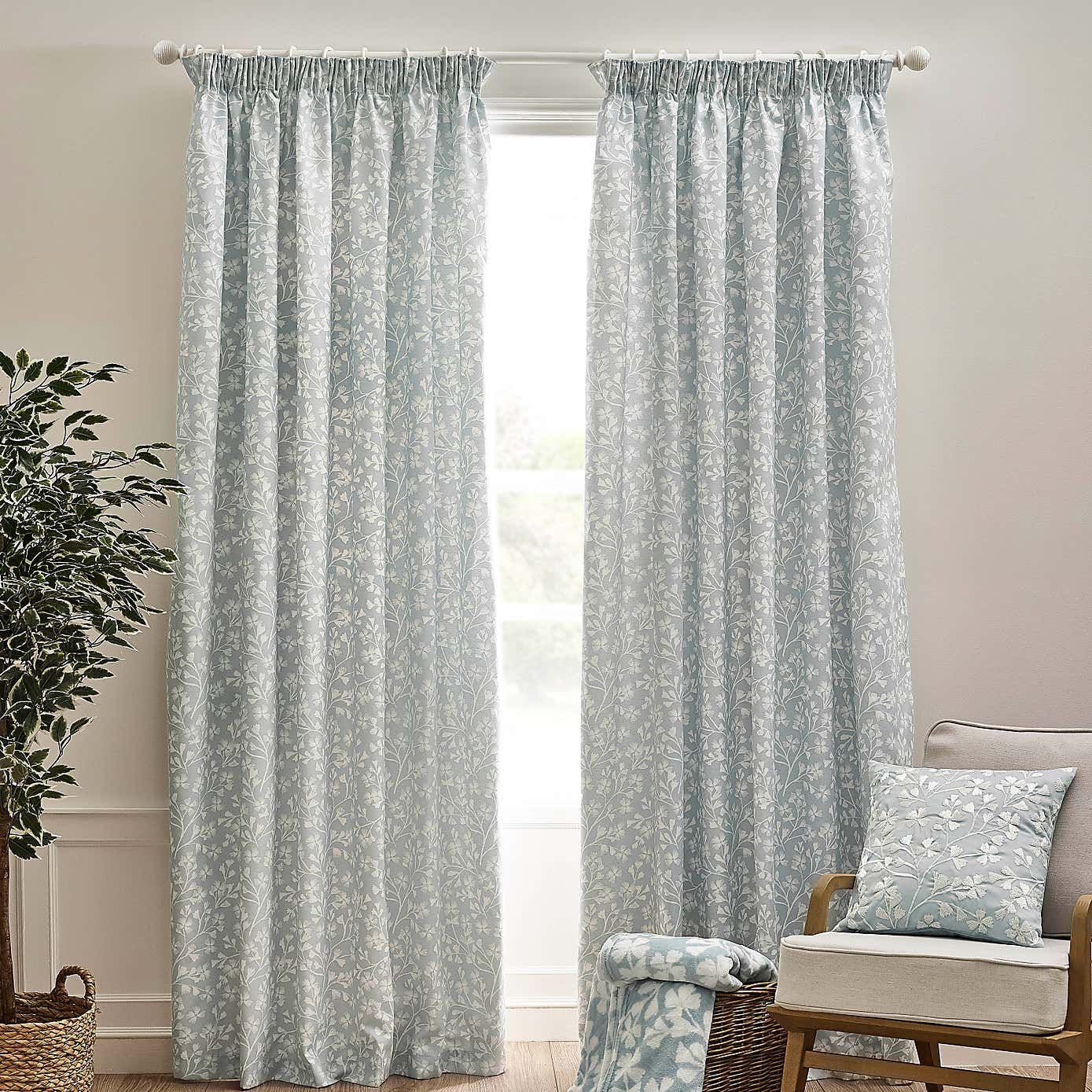 Carousel zoom image position 2 of 5