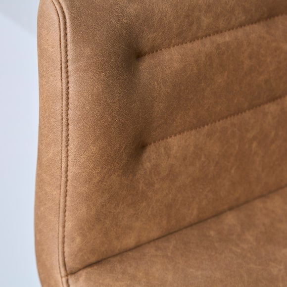 Carousel navigation image position 3 of 7