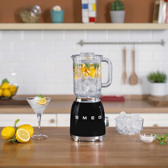 Click to view product details and reviews for Smeg Blender.