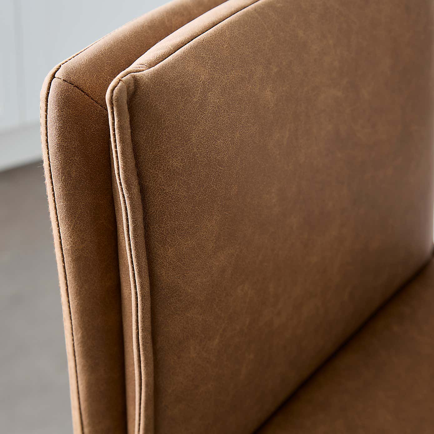 Carousel zoom image position 4 of 7